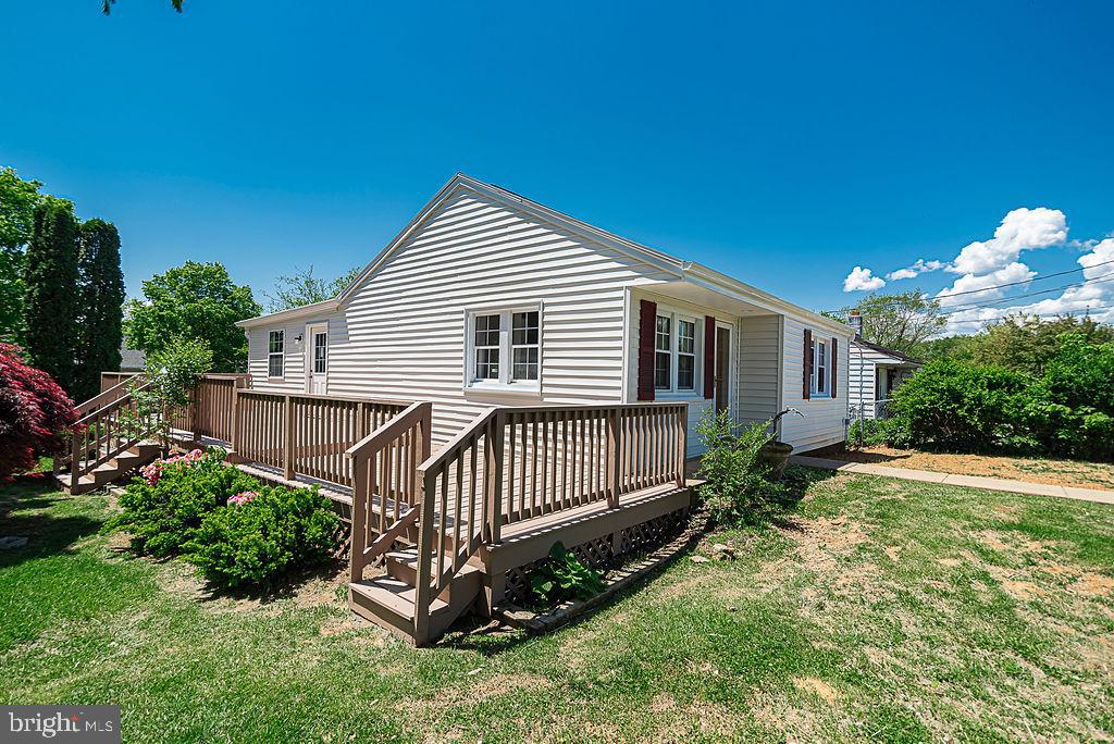 403 West 5th Avenue Ranson, WV 25438 - Photo 4 of 39