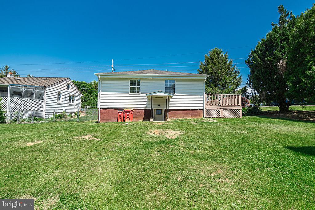 403 West 5th Avenue Ranson, WV 25438 - Photo 9 of 39