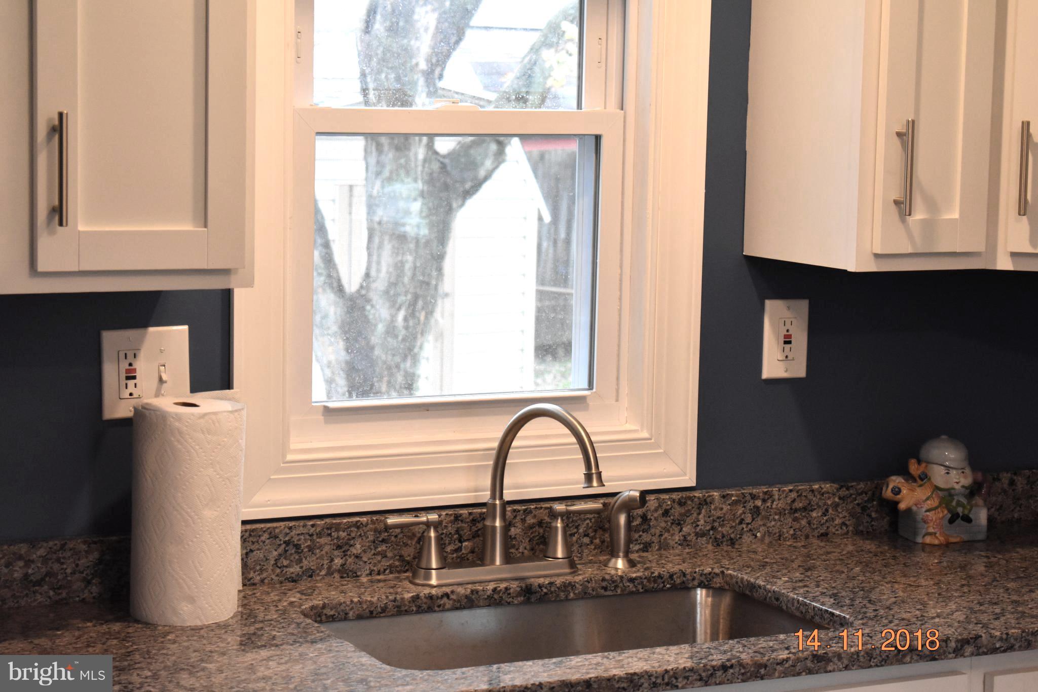 1905 Ridgewick Road Glen Burnie, MD 21061 - Photo 3 of 25 kitchen with granite counter tops