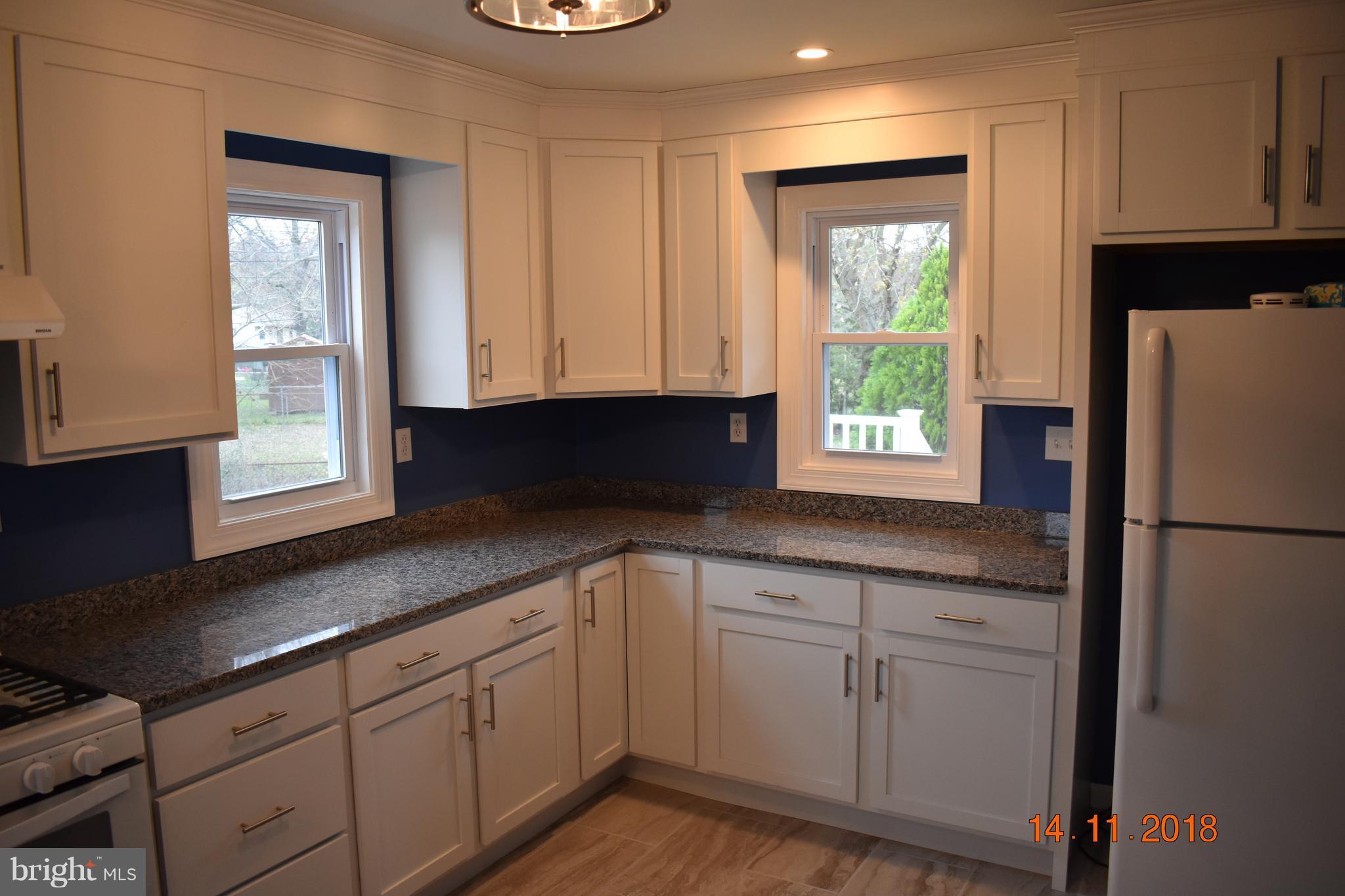 1905 Ridgewick Road Glen Burnie, MD 21061 - Photo 4 of 25 kitchen with granite counter tops