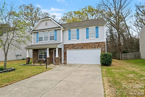 $407,900 | 14212 Waterlyn Drive, Charlotte, NC 28278