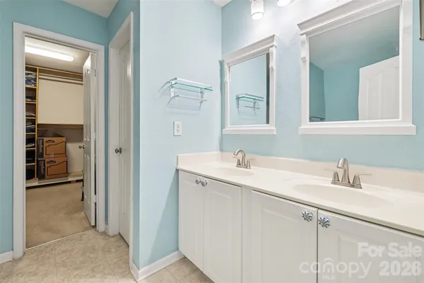 $407,900 | 14212 Waterlyn Drive, Charlotte, NC 28278