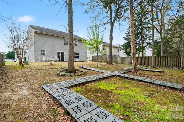 $407,900 | 14212 Waterlyn Drive, Charlotte, NC 28278