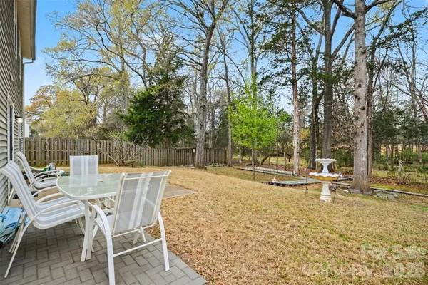 $407,900 | 14212 Waterlyn Drive, Charlotte, NC 28278