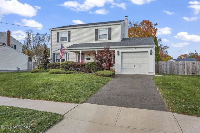 $679,000 | 5 Briar Road, Freehold, NJ 07728