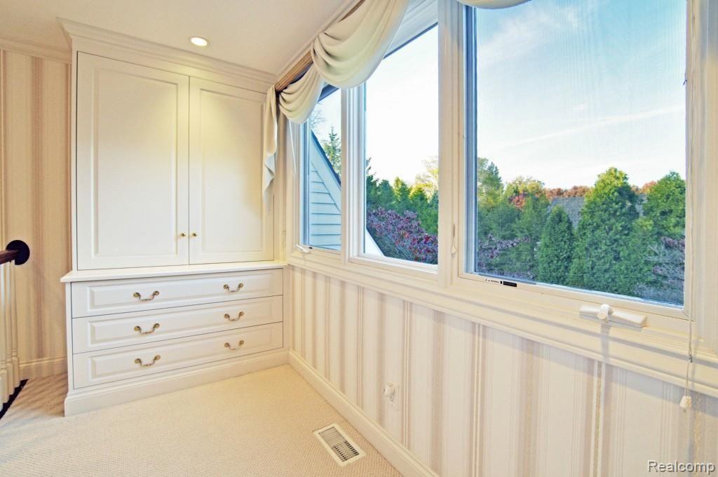 579 Lake Shore Road Grosse Pointe, MI 48236 - Photo 57 of 84 58A.jpg