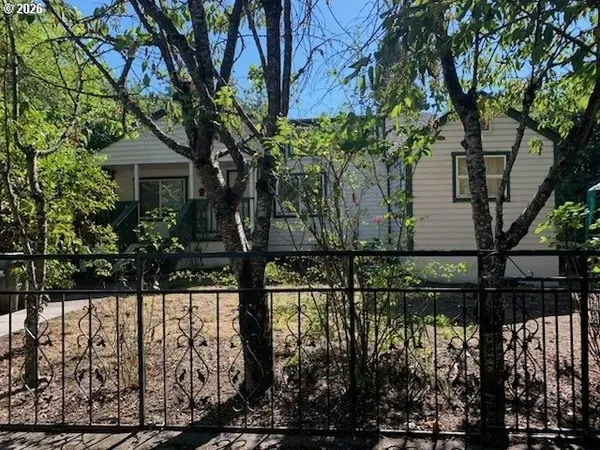 $358,900 | 239 D Street, Springfield, OR 97477