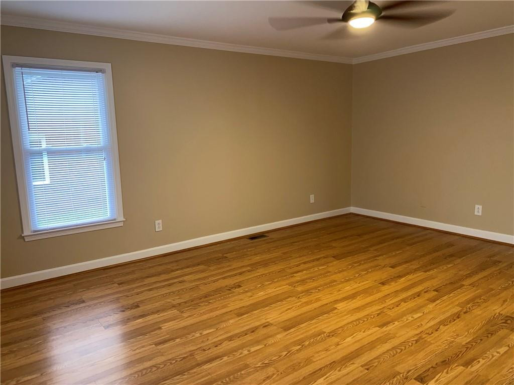 1741 Malone Road Burlington, NC 27215 - Photo 23 of 32 Living Room