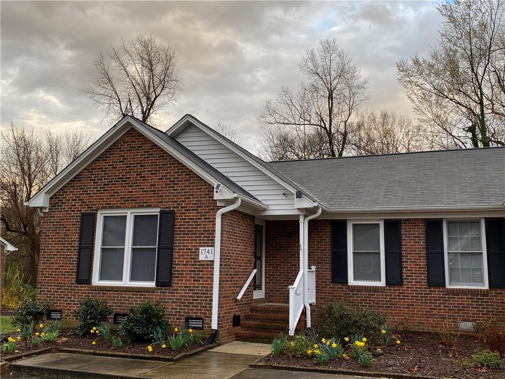 1741 Malone Road Burlington, NC 27215 - Photo 8 of 32 Photo 8