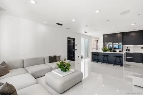 $1,575,000 | 3410 Filoli Circle, Carlsbad, CA 92009