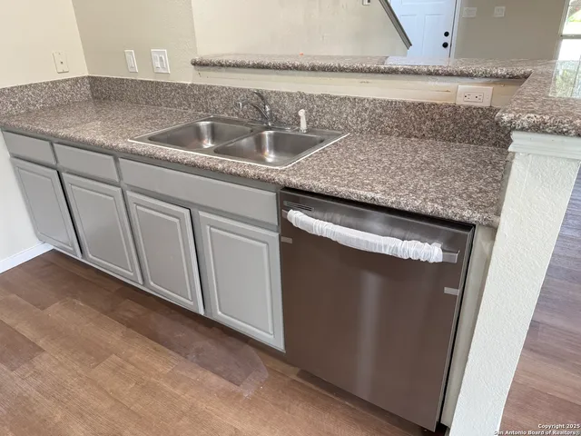 $1,700 | 938 Canyon Ridge Drive, San Antonio, TX 78227