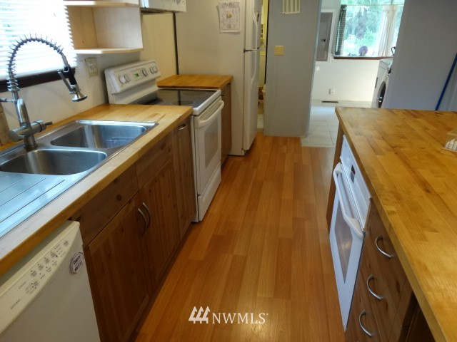 2632 Southwest Pine Road Port Orchard, WA 98367 - Photo 14 of 23 Gallery Image 14