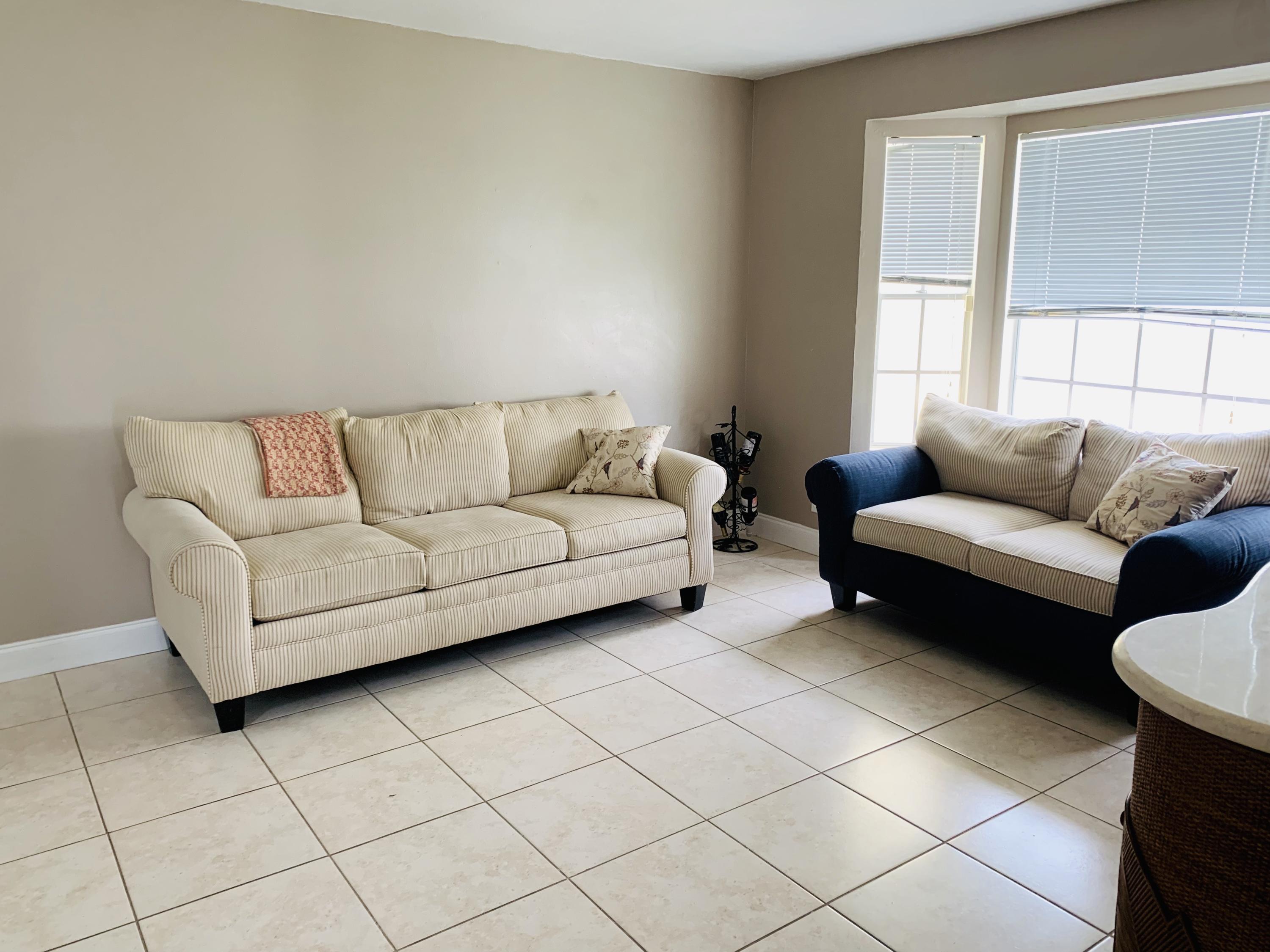 5960 Snowdrop Way West Palm Beach, FL 33415 - Photo 4 of 22 B058BB53-5C51-41B6-9CB5-632280BD42D3