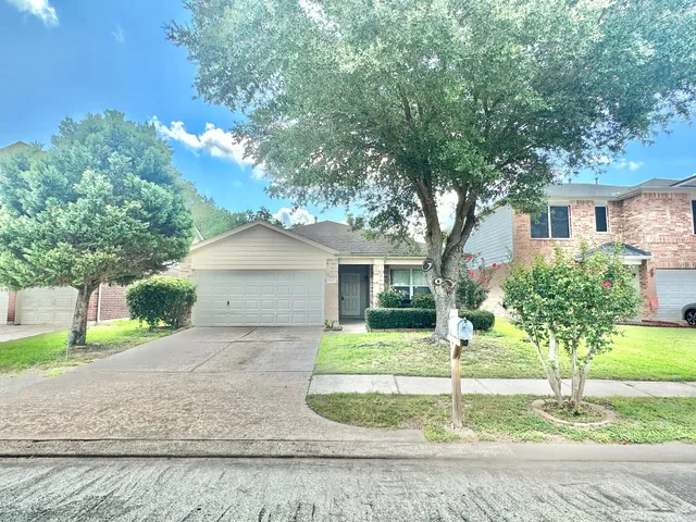 $1,900 | 18214 Wren Dale Lane, Humble, TX 77346