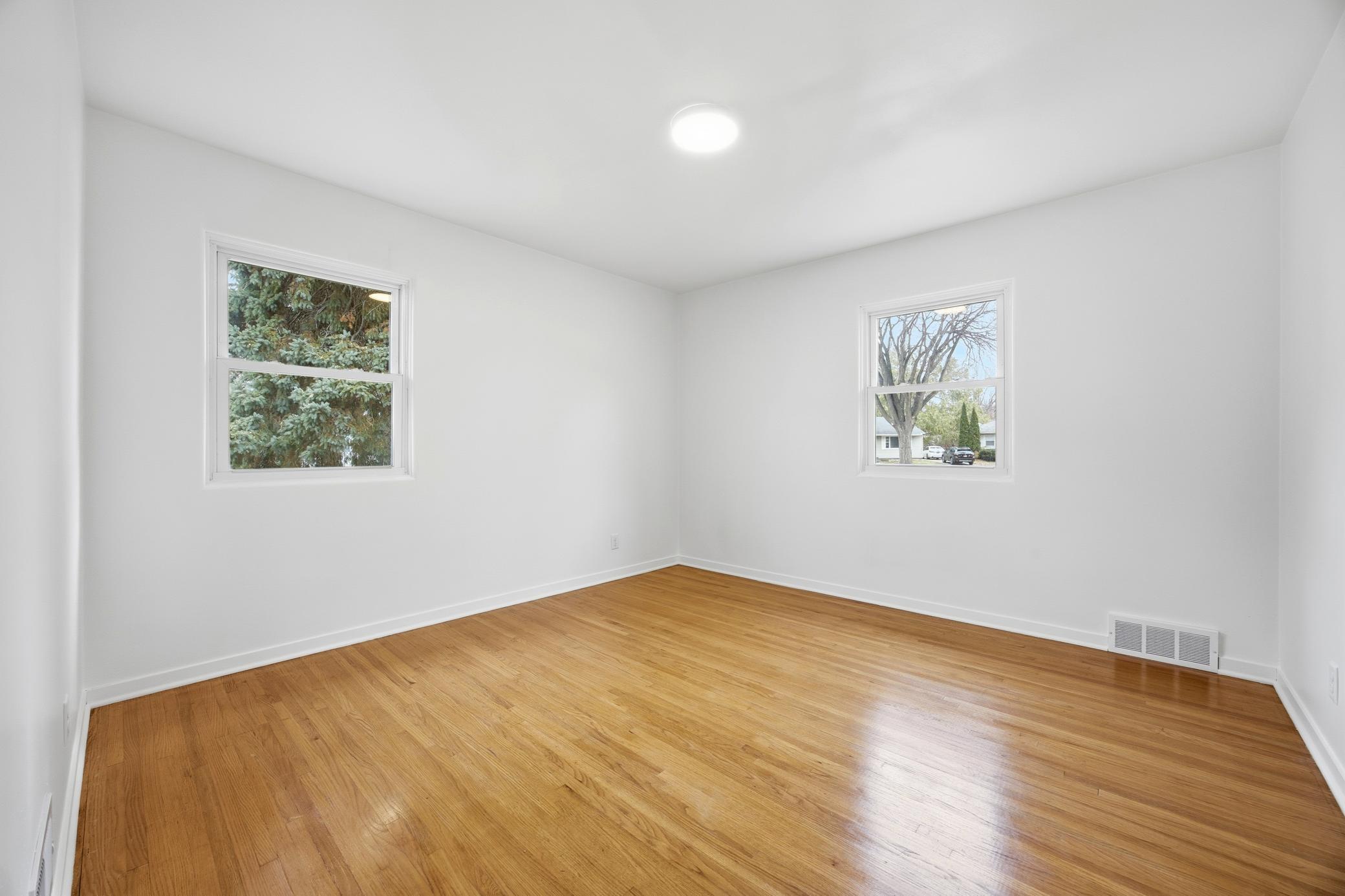 1425 11th Street South Fargo, ND 58103 - Photo 13 of 37