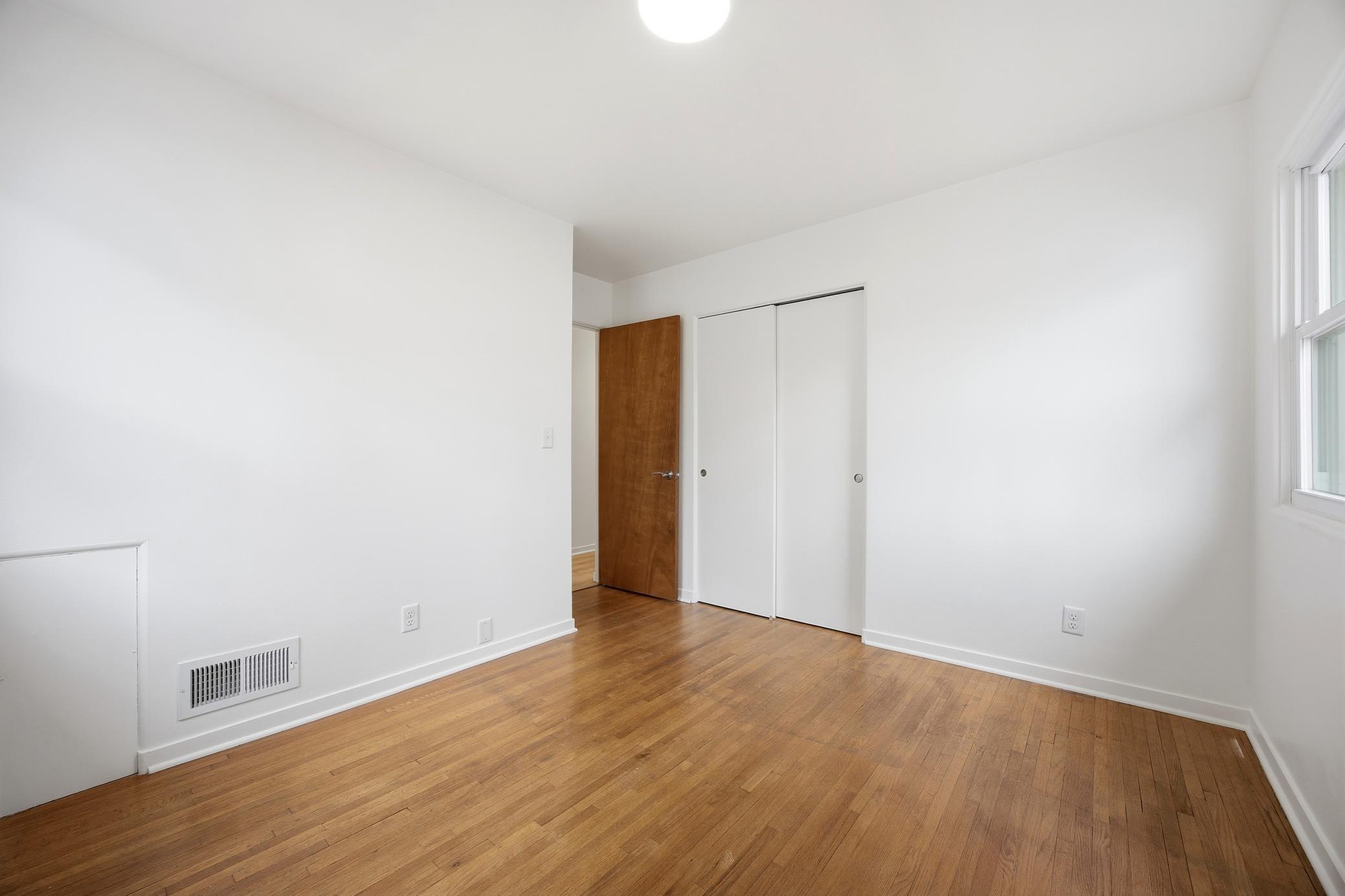 1425 11th Street South Fargo, ND 58103 - Photo 18 of 37