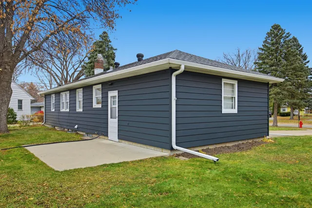 $285,000 | 1425 11th Street South, Fargo, ND 58103