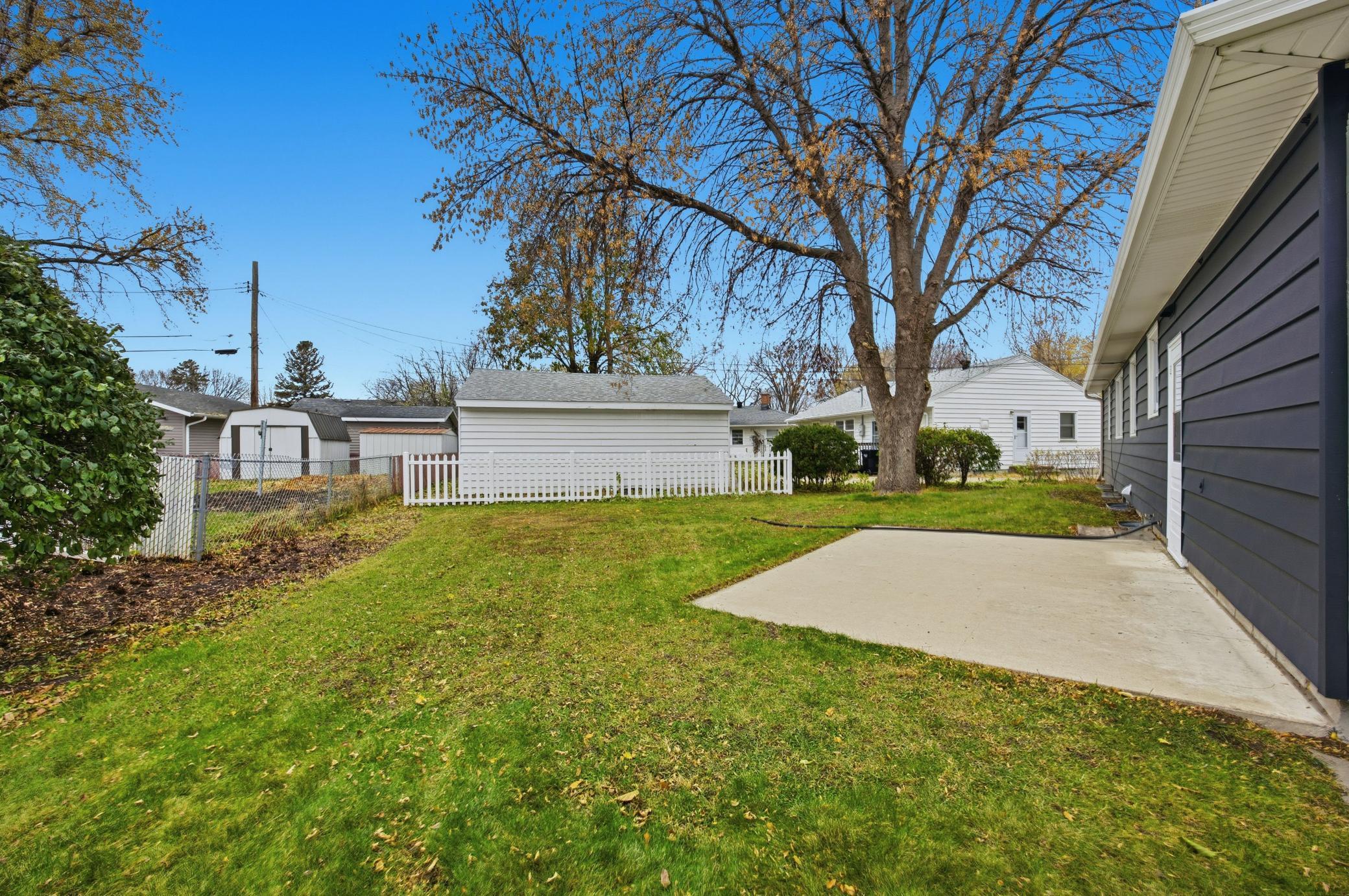 1425 11th Street South Fargo, ND 58103 - Photo 32 of 37