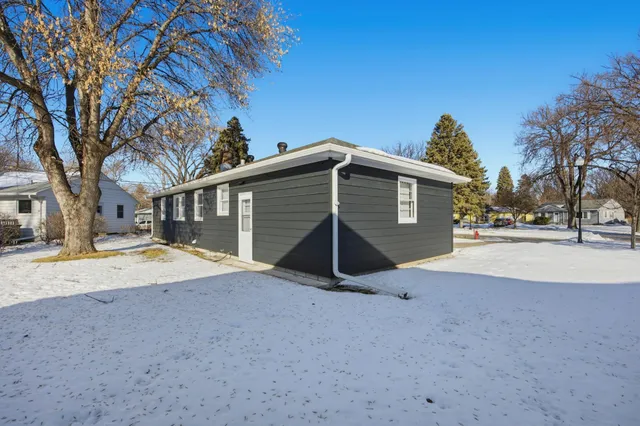 $285,000 | 1425 11th Street South, Fargo, ND 58103