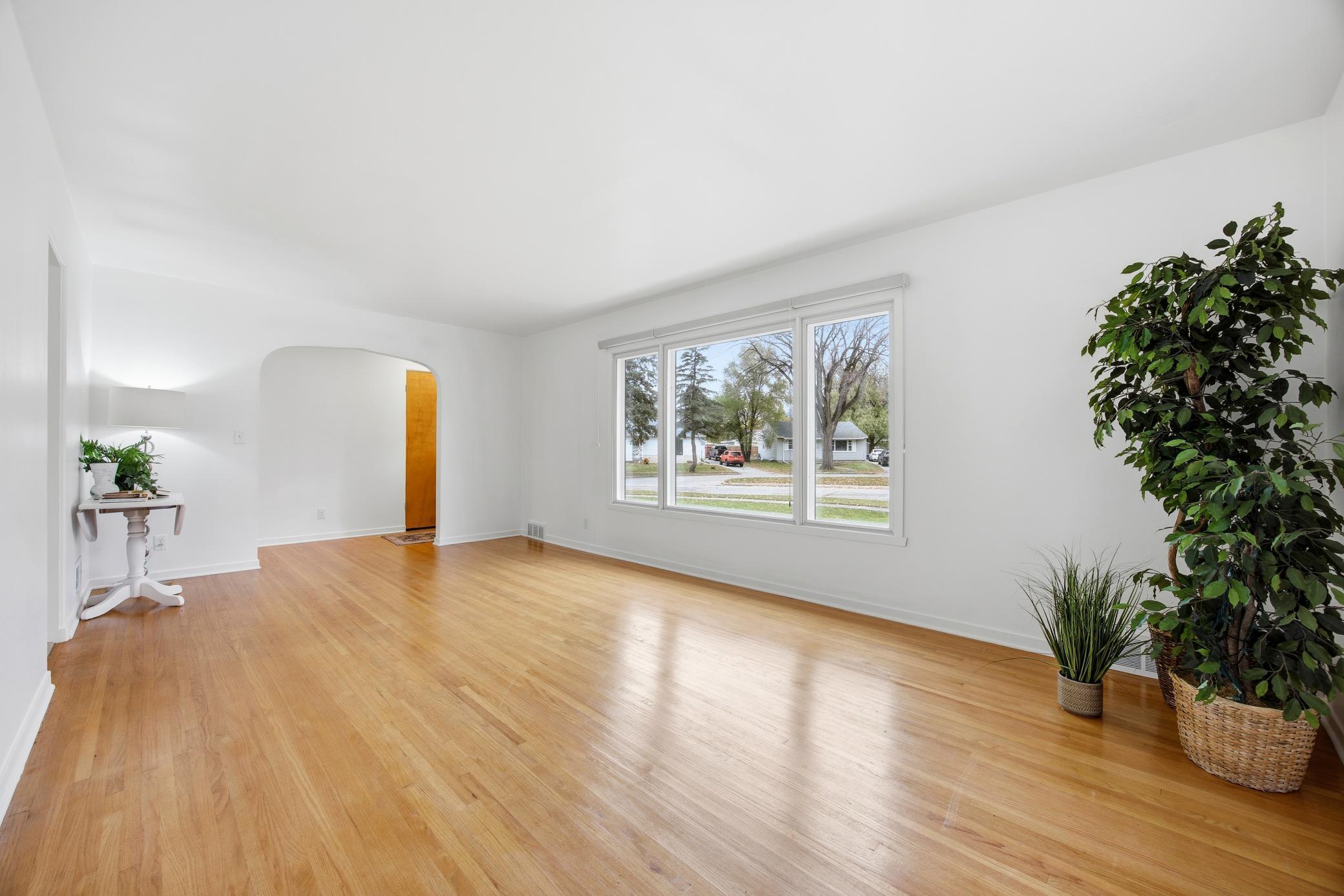 1425 11th Street South Fargo, ND 58103 - Photo 7 of 37