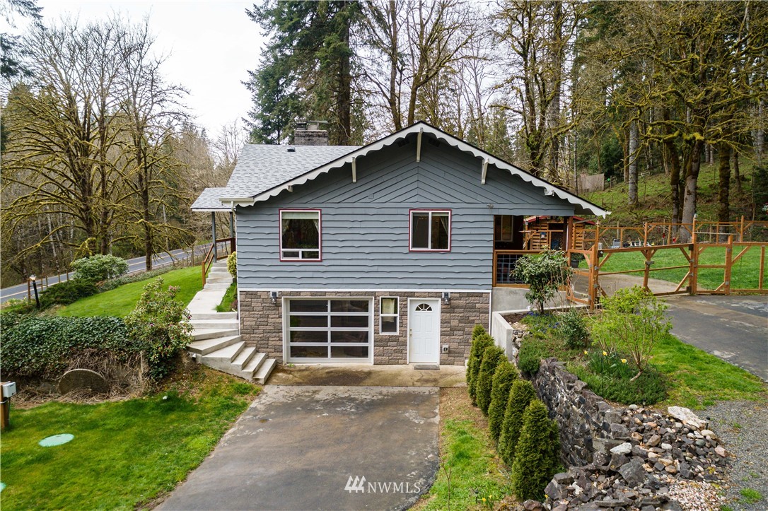 2506 Hazel Dell Road Castle Rock, WA 98611 - Photo 1 of 40 Gallery Image 1