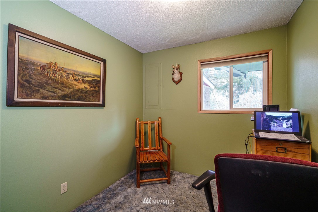 2506 Hazel Dell Road Castle Rock, WA 98611 - Photo 13 of 40 Gallery Image 13