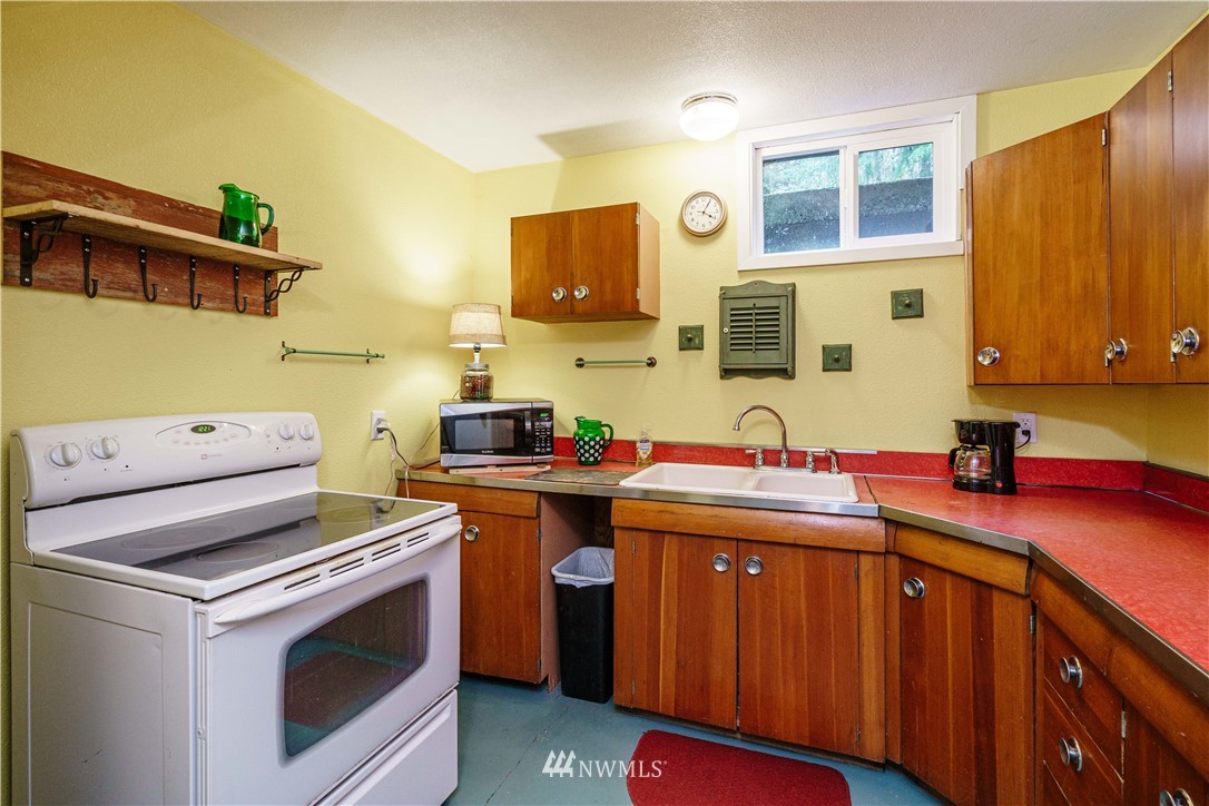2506 Hazel Dell Road Castle Rock, WA 98611 - Photo 22 of 40 Gallery Image 22