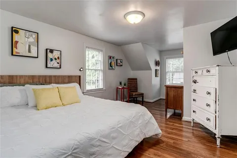 $359,900 | 8309 Belleview Avenue, Kansas City, MO 64114