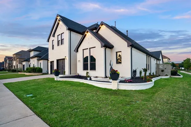 $890,000 | 915 Blueberry Way, Northlake, TX 76247