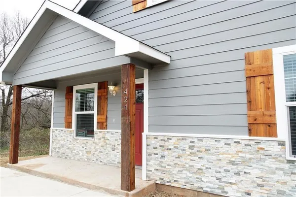 $1,400 | 424 East Nelson Street, Denison, TX 75021