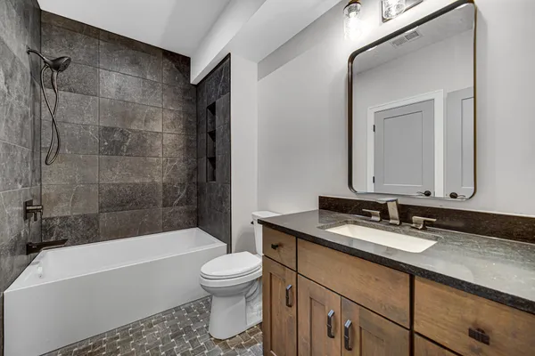 $1,185,000 | 194 North Cricket Knoll, Valparaiso, IN 46385