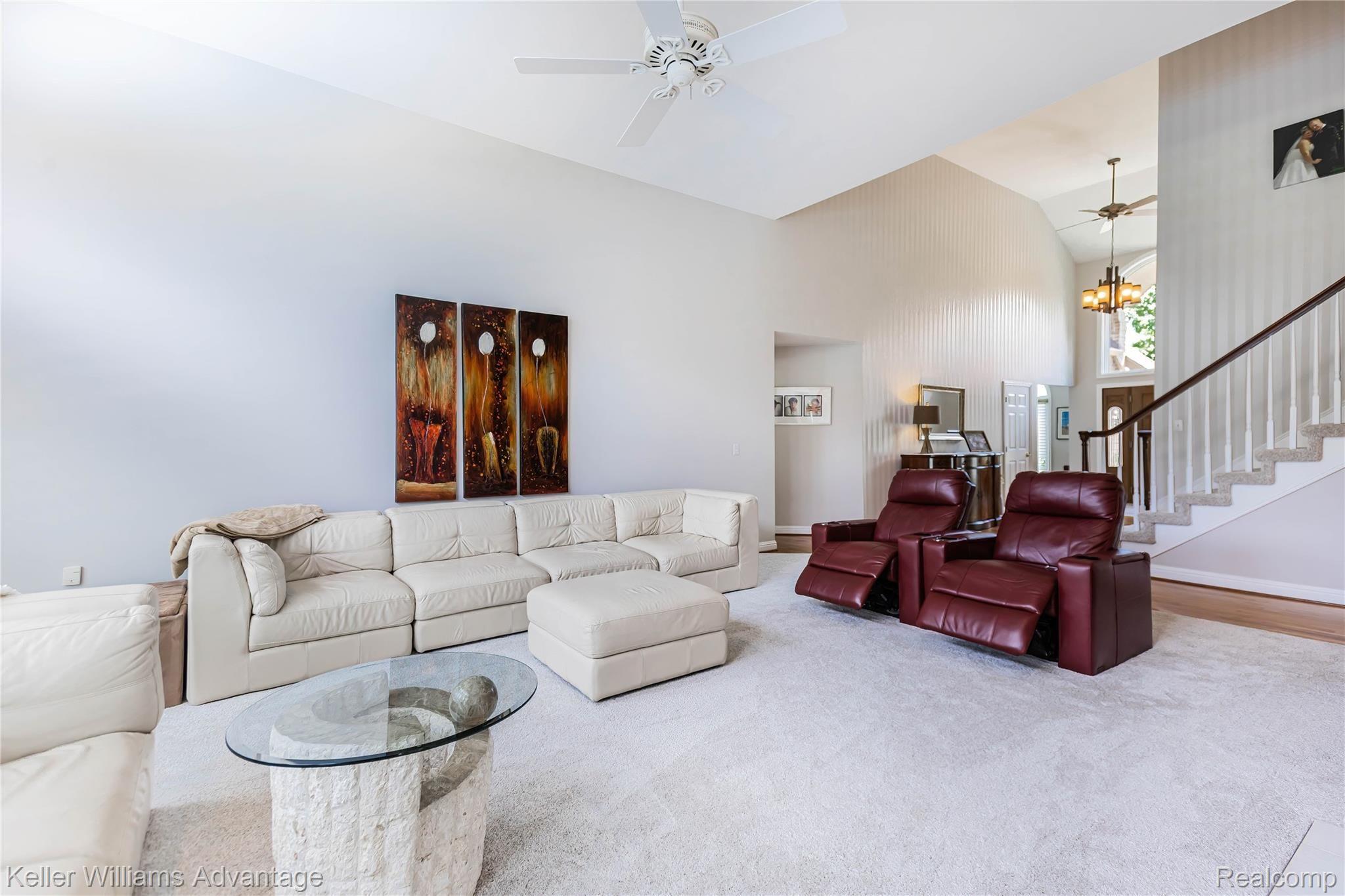 48436 Gladstone Road Canton, MI 48188 - Photo 11 of 41 Great Room