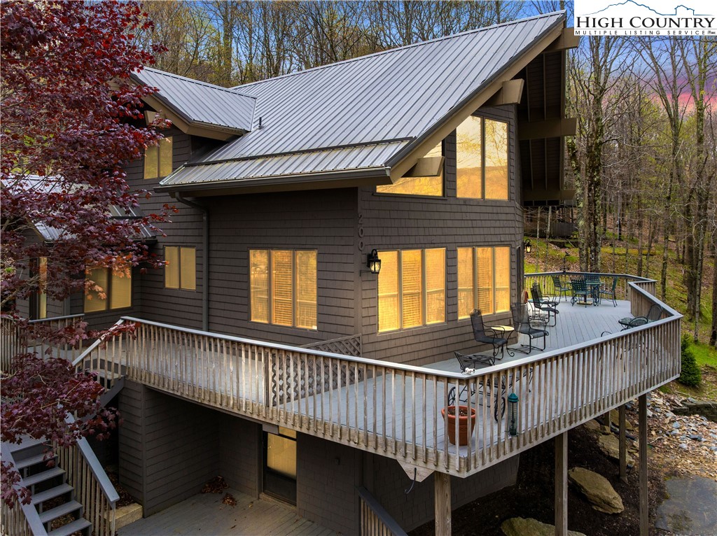 200 Tamarack Road Beech Mountain, NC 28604 - Photo 2 of 43 Gallery Image 2