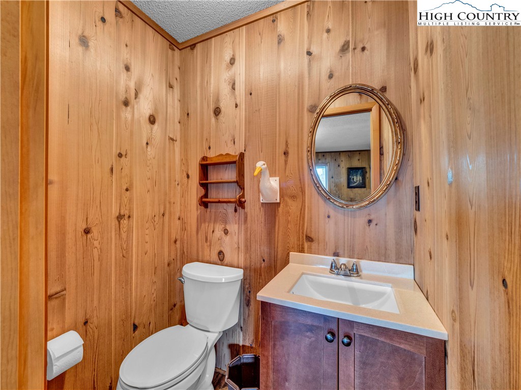 200 Tamarack Road Beech Mountain, NC 28604 - Photo 34 of 43 Gallery Image 34