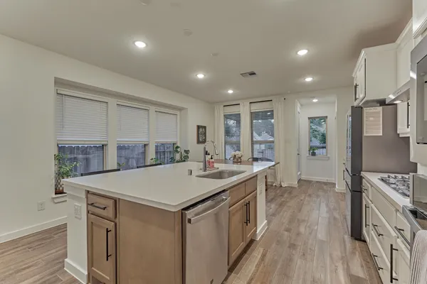 $498,990 | 530 West Cascade Heights Drive, Montgomery, TX 77316