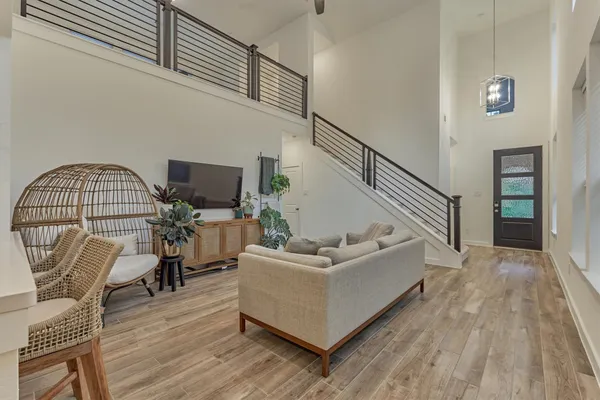 $498,990 | 530 West Cascade Heights Drive, Montgomery, TX 77316
