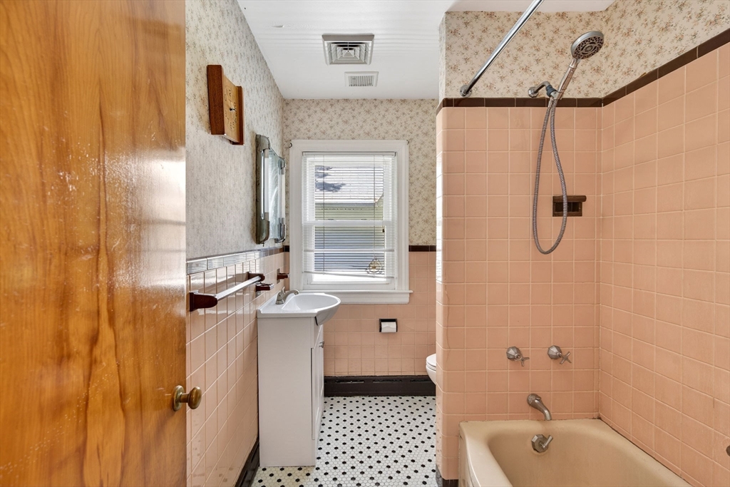 61 Harvard Road Shirley, MA 01464 - Photo 19 of 27 Gallery Image 19