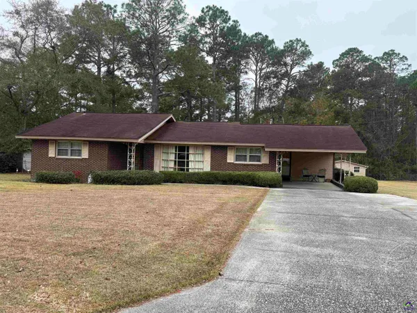 $229,000 | 5021 Greenhill Road, Eastman, GA 31023