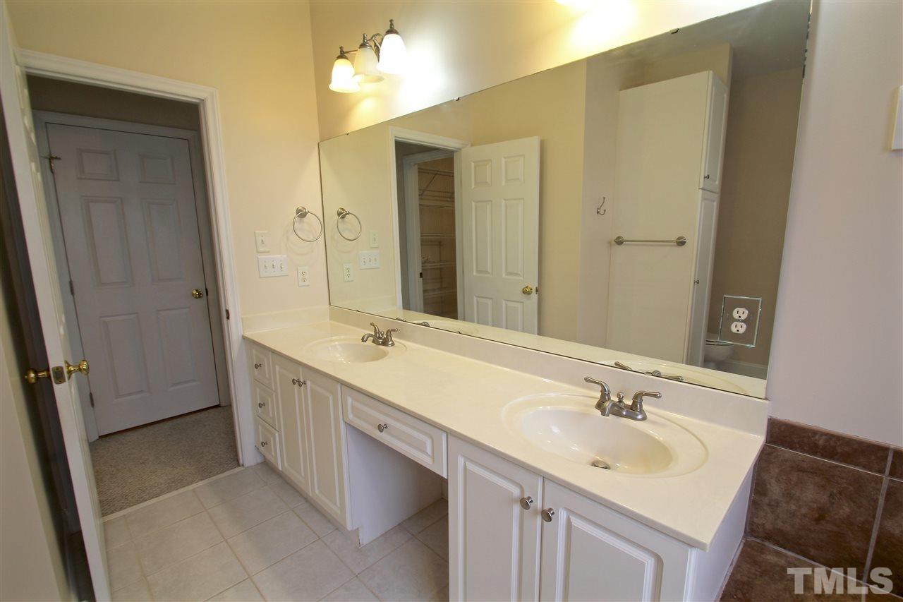 1501 Patterson Grove Road Apex, NC 27502 - Photo 18 of 30 Gallery Image 18