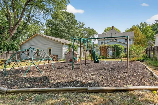 $230,000 | 417 South 2nd Street, Odessa, MO 64076