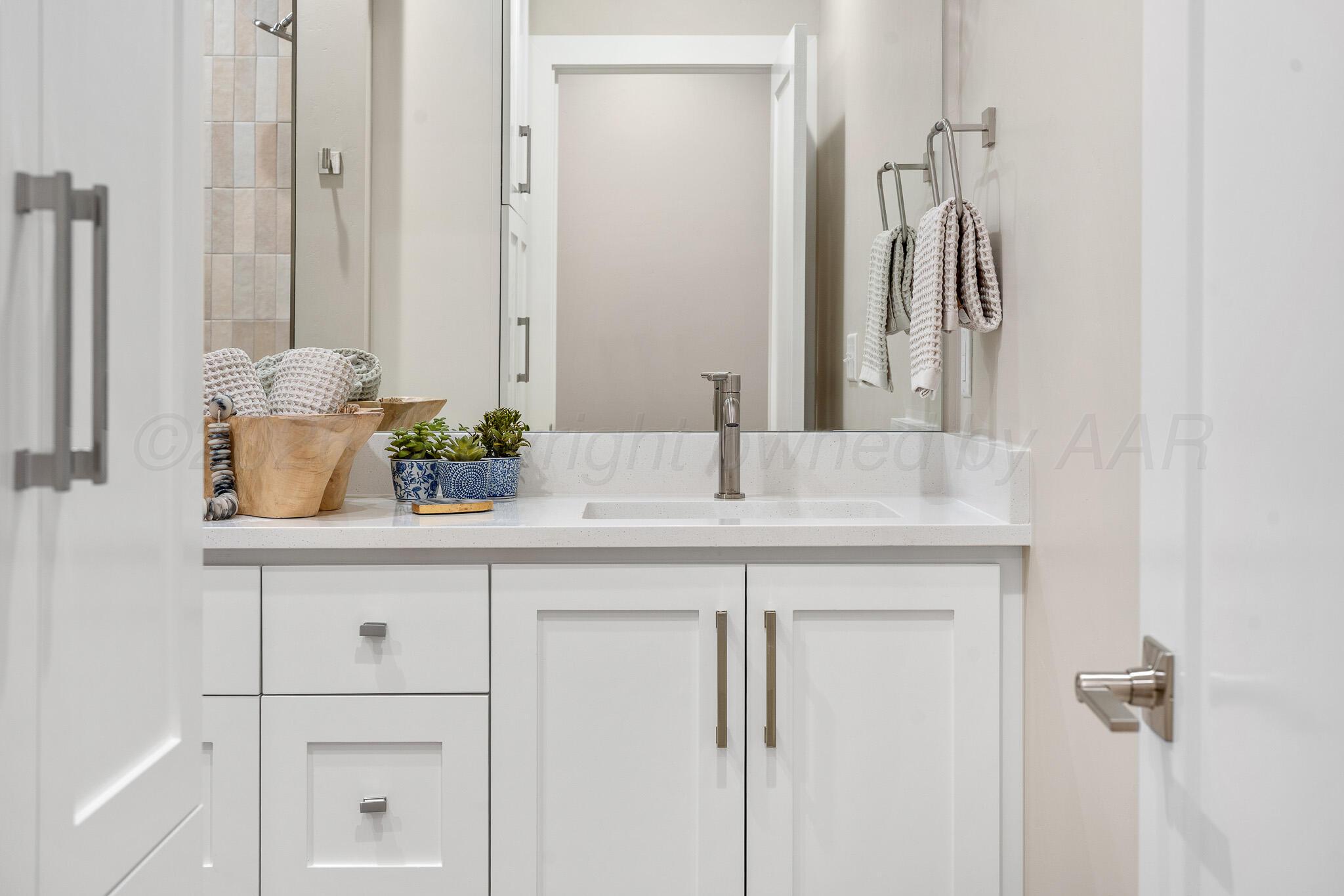 4000 Juniper Springs Road Amarillo, TX 79119 - Photo 27 of 40 Primary Bathroom