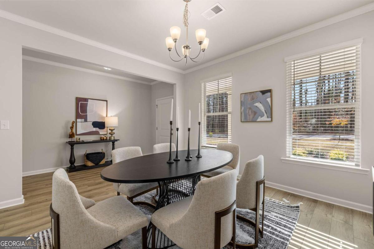 4004 Riverchess Lane Southwest Atlanta, GA 30331 - Photo 4 of 29