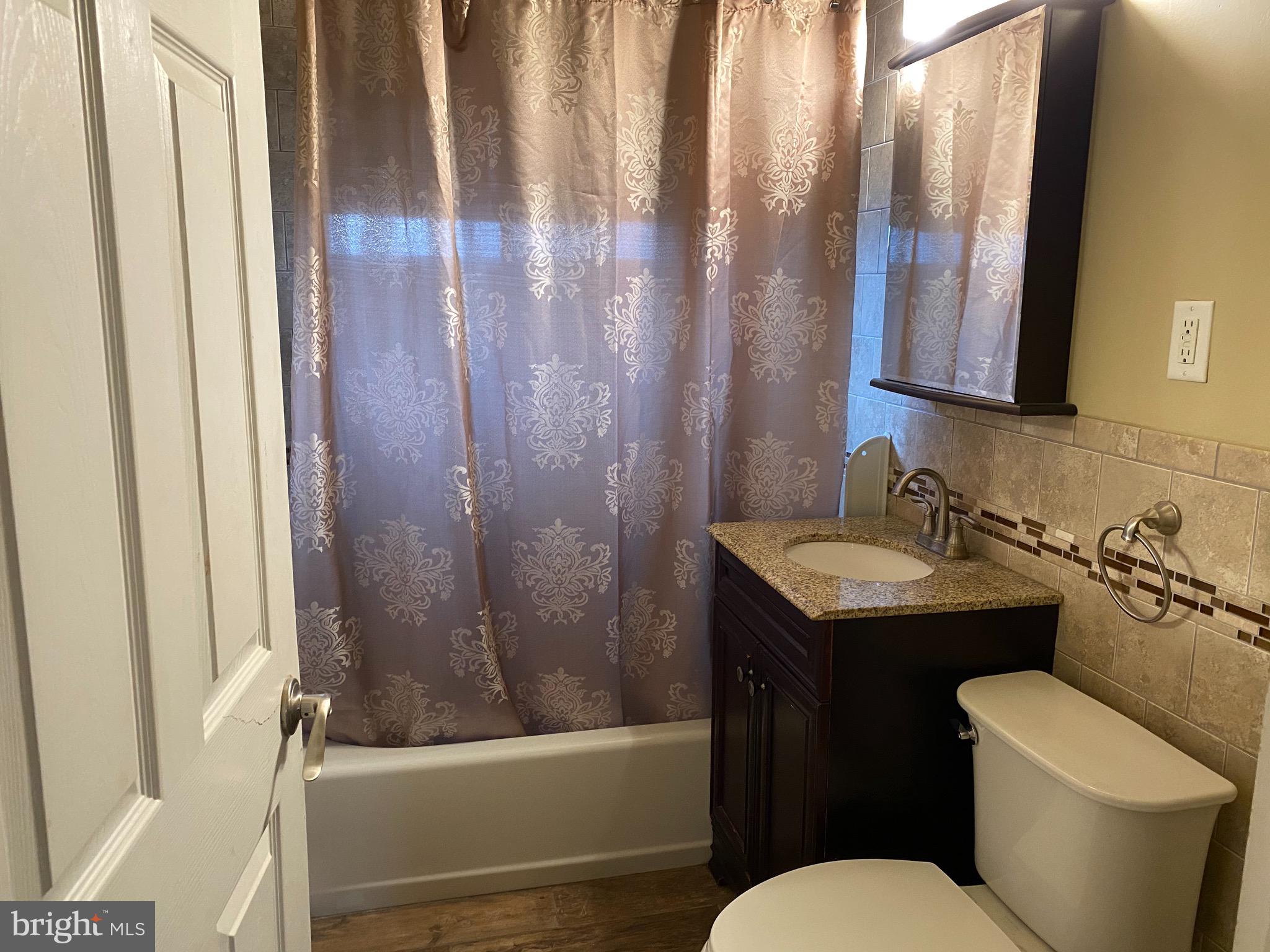 9209 Andover Road Philadelphia, PA 19114 - Photo 12 of 23 Gallery Image 12