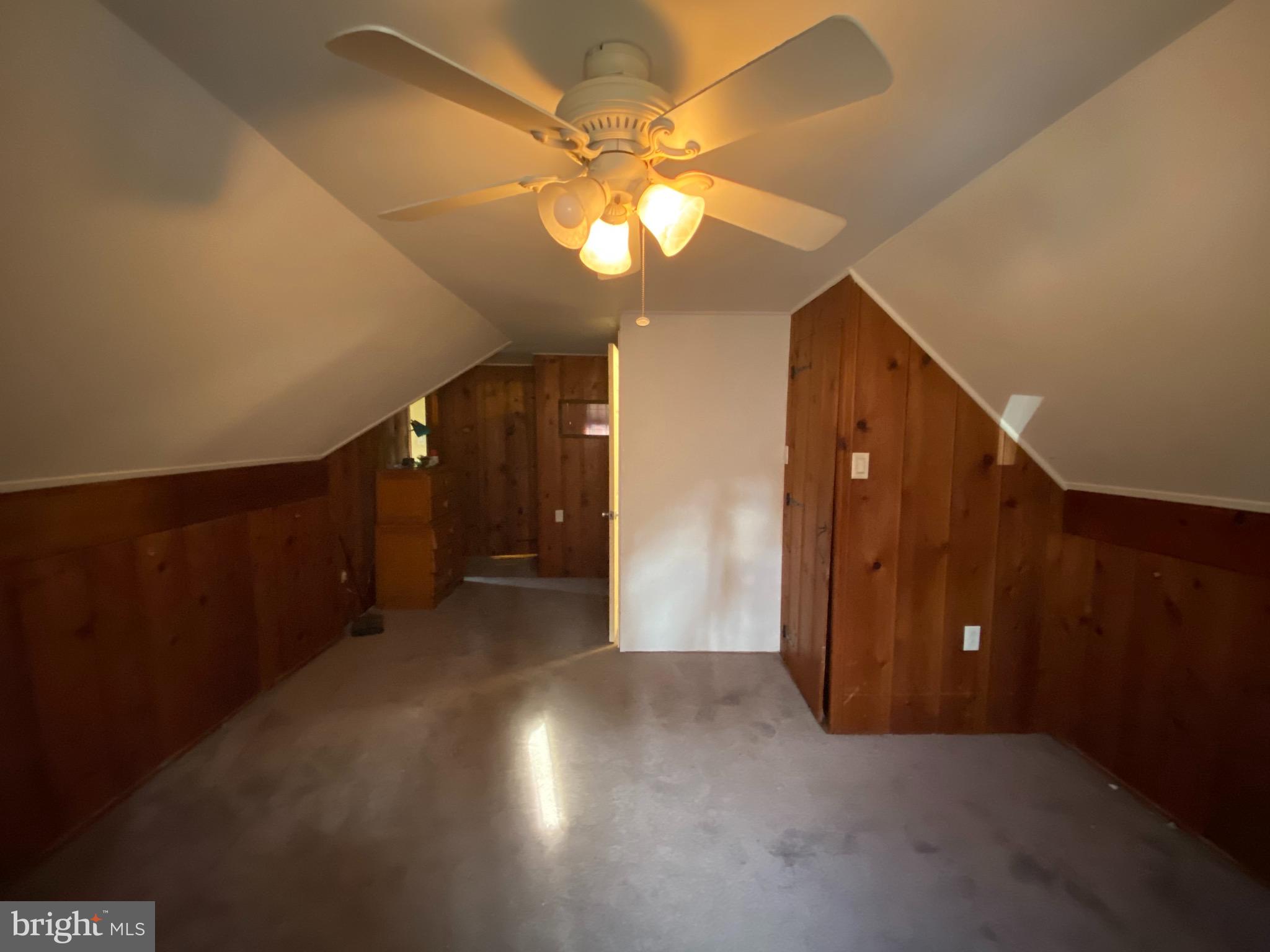 9209 Andover Road Philadelphia, PA 19114 - Photo 16 of 23 Second Floor