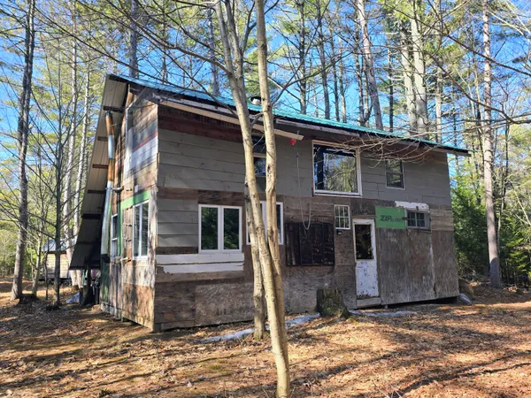 $179,900 | 199 Morrill Street, Buckfield, ME 04220
