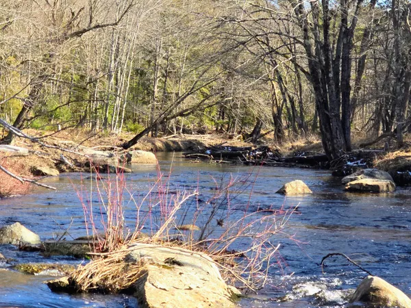 $179,900 | 199 Morrill Street, Buckfield, ME 04220