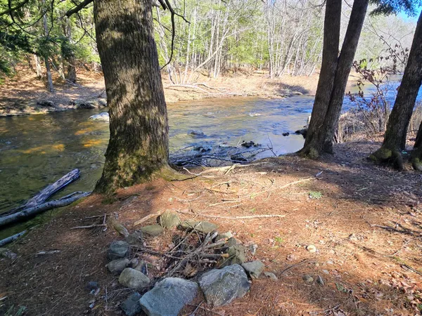 $179,900 | 199 Morrill Street, Buckfield, ME 04220