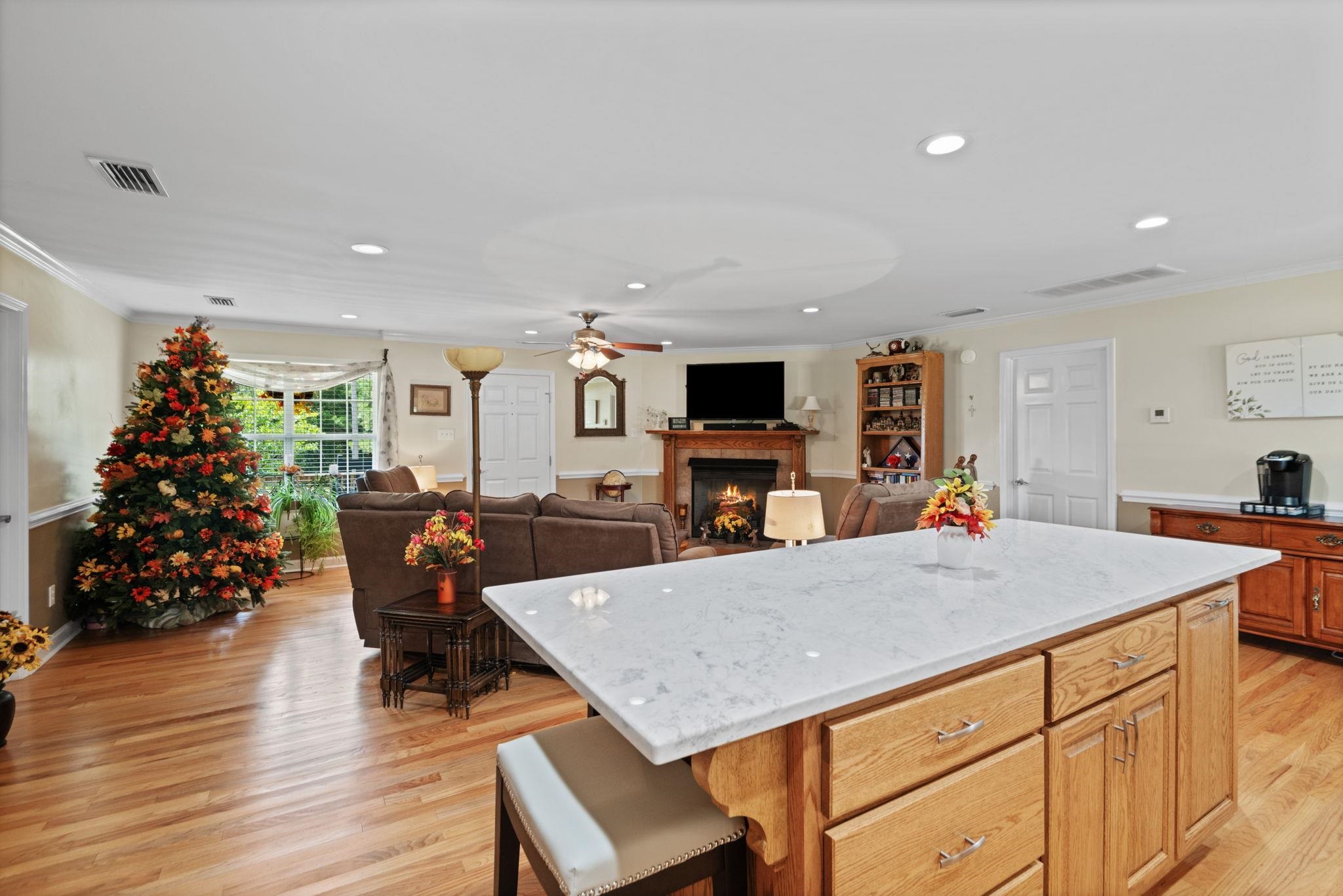 25871 Goat Cooper Road Robertsdale, AL 36567 - Photo 9 of 40 Kitchen