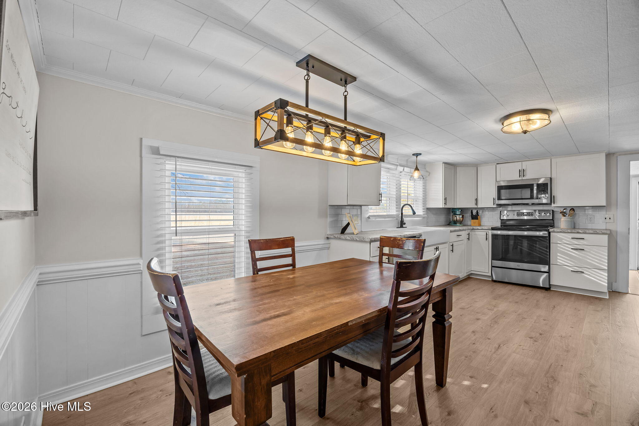 5947 Elks Road Grimesland, NC 27837 - Photo 14 of 54 Dining Area