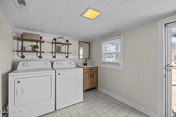 $295,000 | 5947 Elks Road, Grimesland, NC 27837